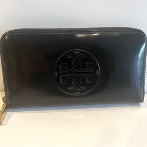 EUC Tory Burch Wallet